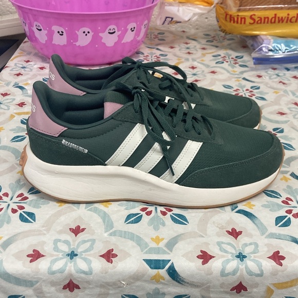 Adidas Run 70s Shoes - Green and White - Picture 3 of 7